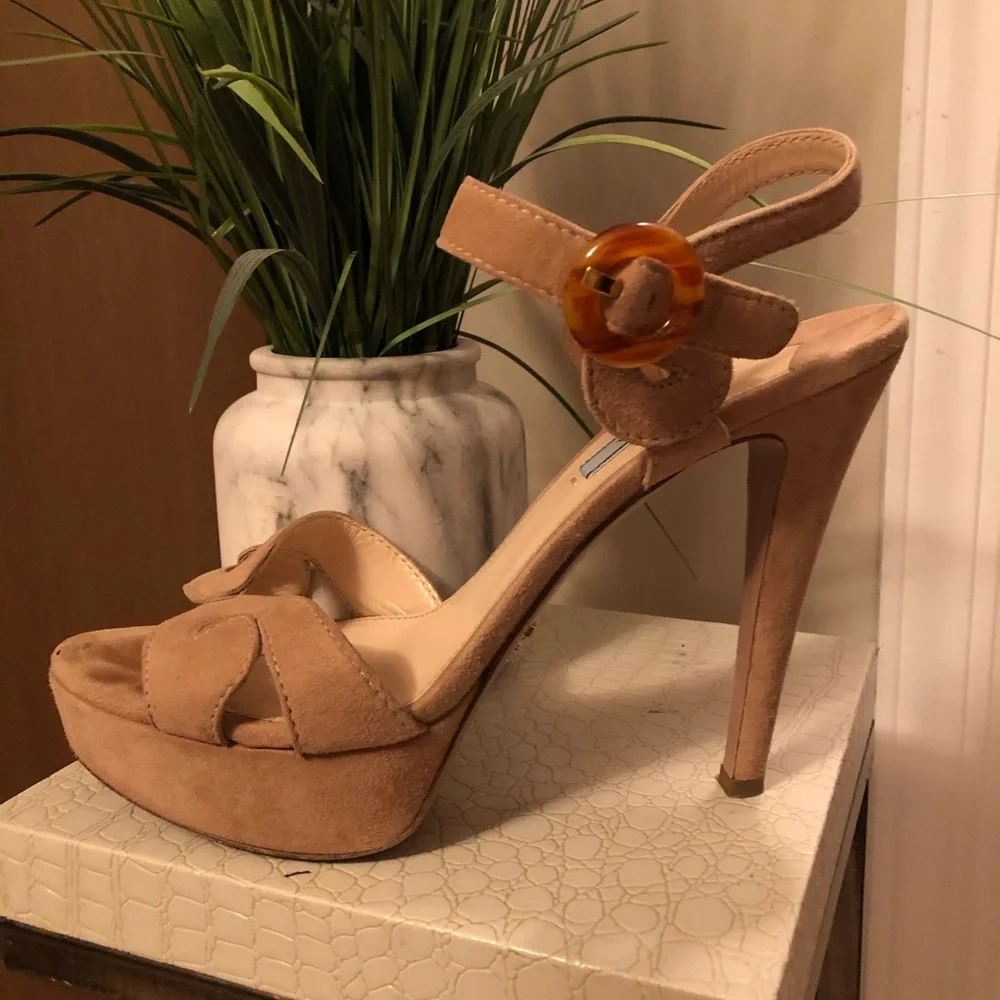 Prada Camoscio nude suede platform sandals 42